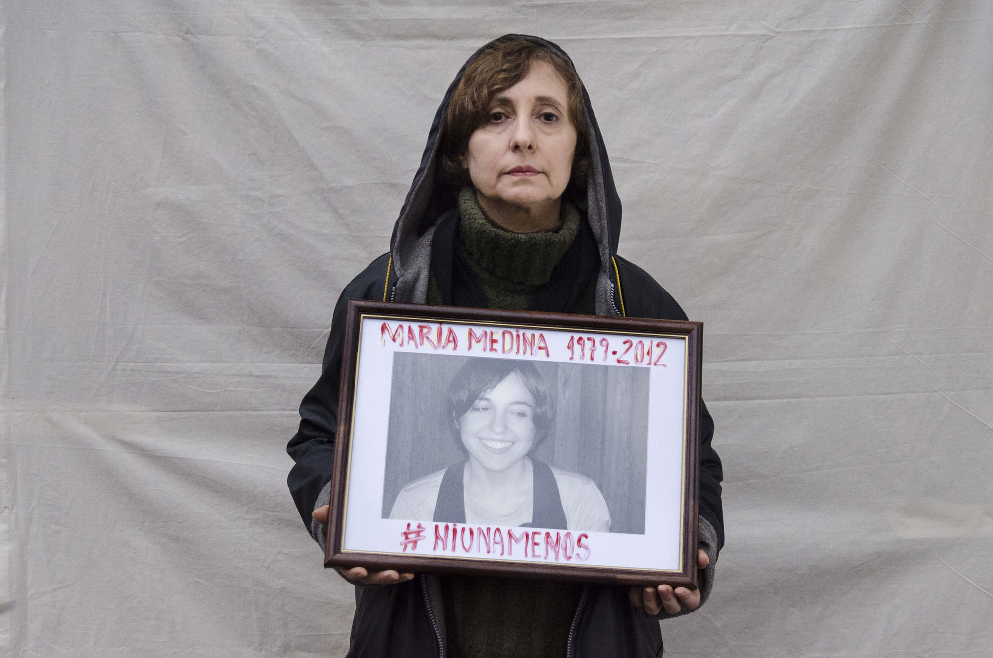 Tucumán, Argentina Junio 03/2016 Intervención fotográfica de INFOTO Escuela en apoyo a la marcha por los derechos de la mujer NI UNA MENOS llevada a cabo en Plaza Independencia.