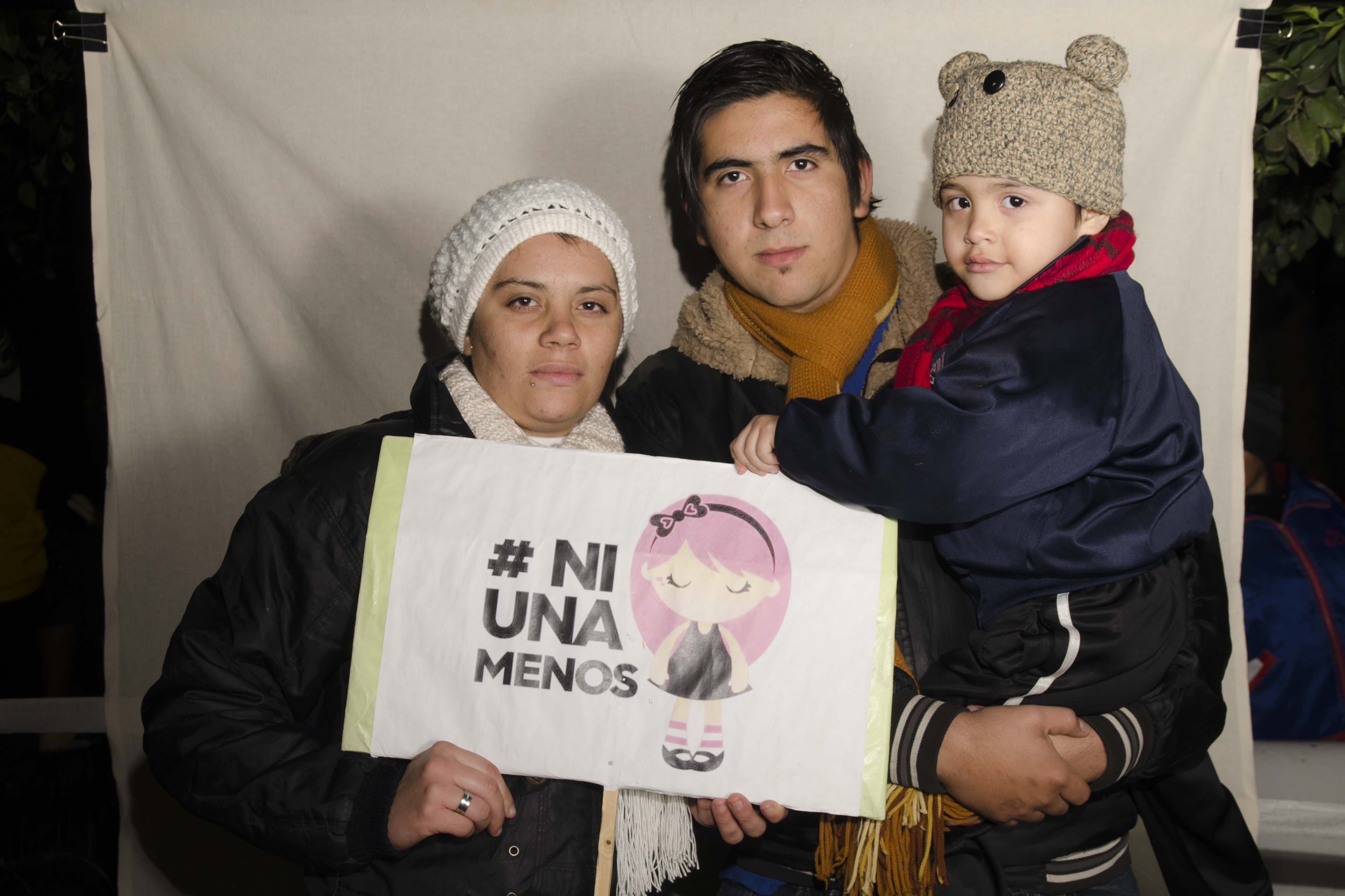 Tucumán, Argentina Junio 03/2016 Intervención fotográfica de INFOTO Escuela en apoyo a la marcha por los derechos de la mujer NI UNA MENOS llevada a cabo en Plaza Independencia.