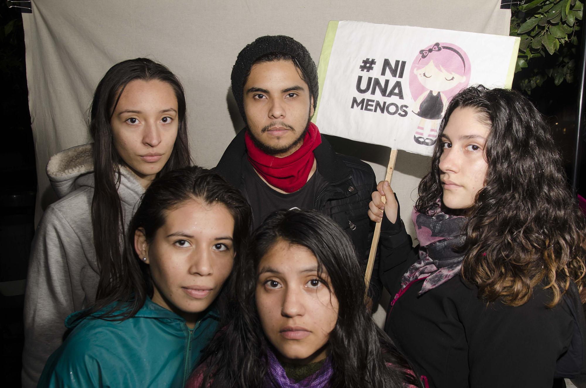 Tucumán, Argentina Junio 03/2016 Intervención fotográfica de INFOTO Escuela en apoyo a la marcha por los derechos de la mujer NI UNA MENOS llevada a cabo en Plaza Independencia.