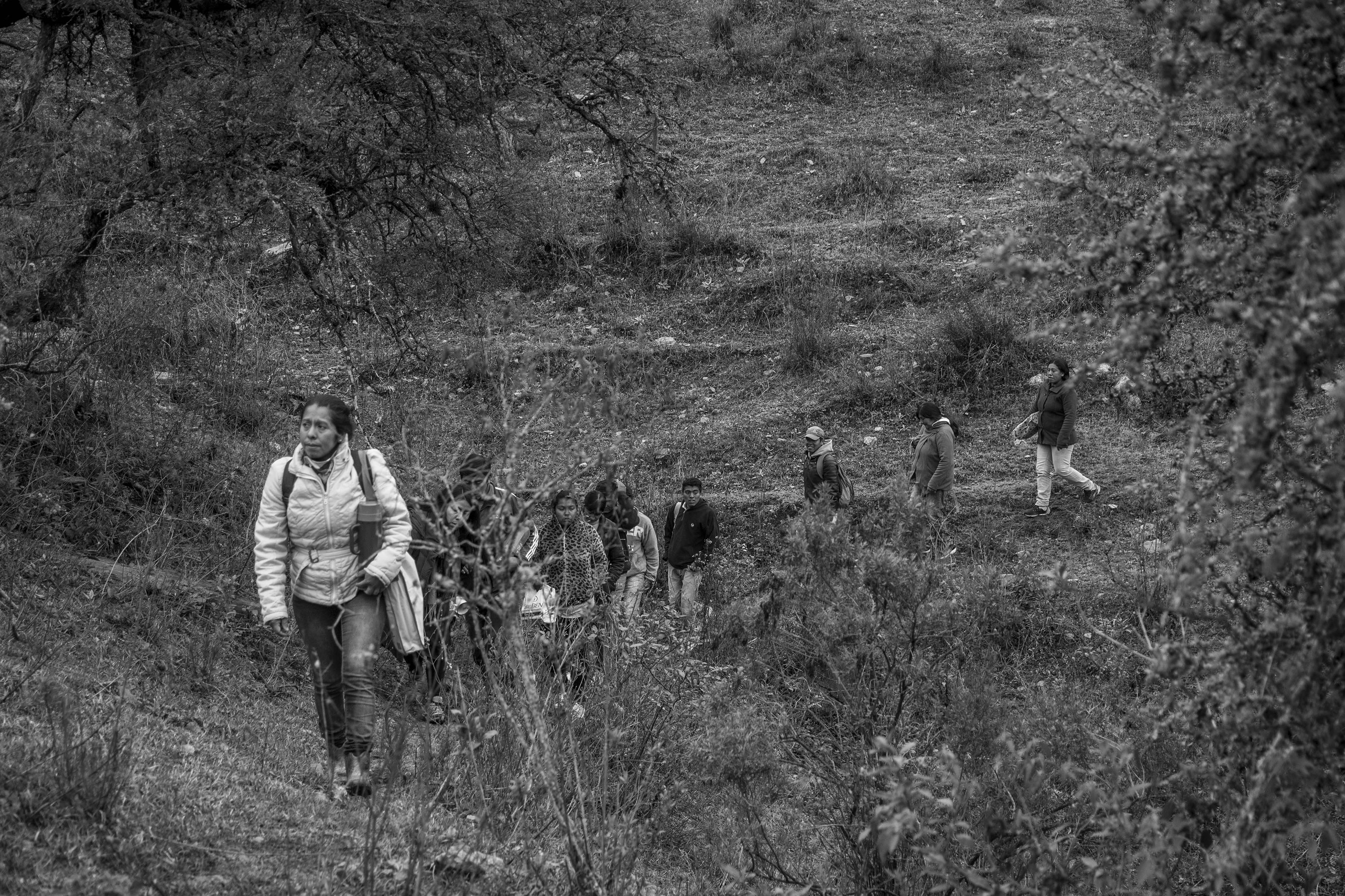 El Chorro, Tucumán, Argentina. Octubre 02/2018. Reconstrucción del asesinato a Javier Chocobar. Integrantes de la Comunidad Indígena Los Chuschagasta llegan al lugar de la reconstrucción.